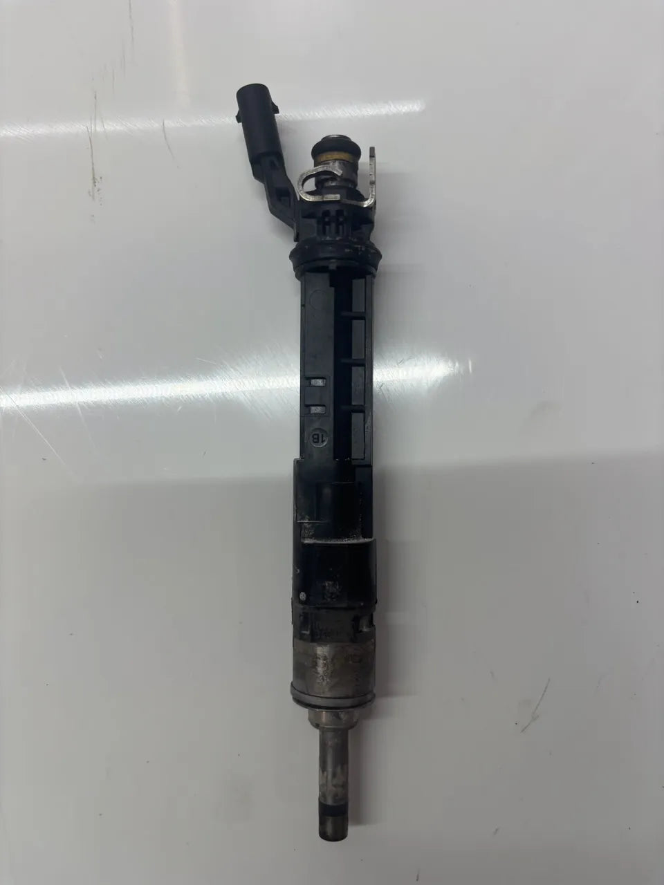 Inyector Mercedes-Benz Clase A 1.3 A180 M282.914 M282 282.914 A2820701000