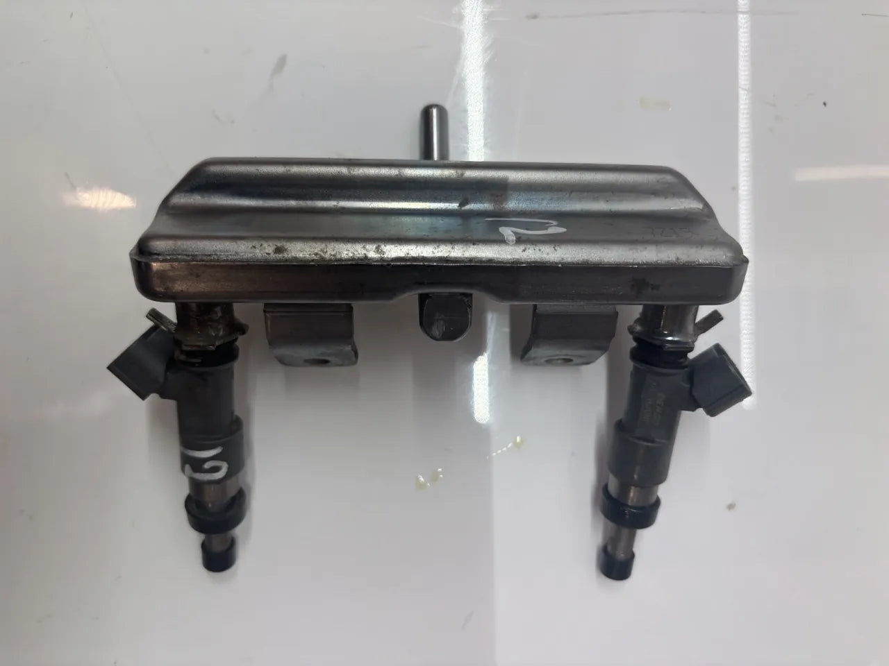 Rail inyector Subaru 2.5 gasolina FB25 17536AA521