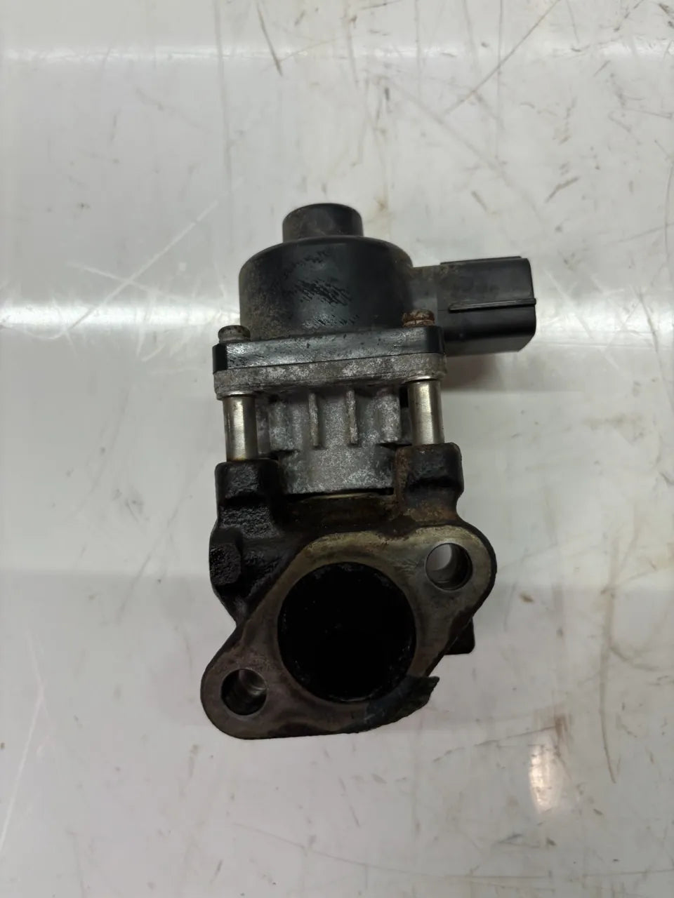 Válvula EGR Suzuki Swift III 1.5 gasolina M15A 18111-69G01