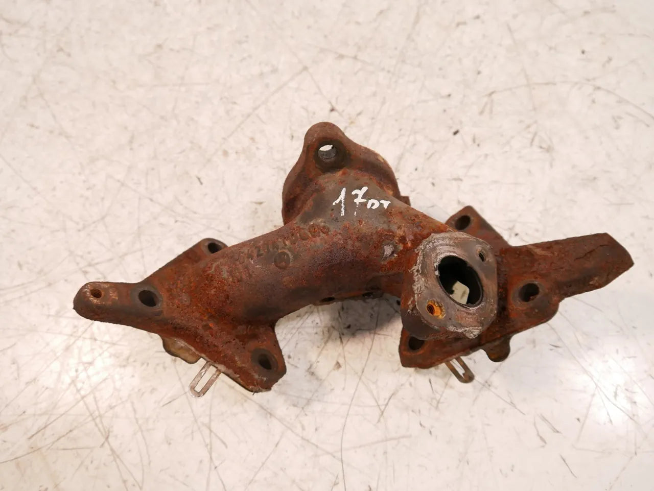 Tubo de escape Mercedes-Benz Sprinter 3.0 CDI 642.896 OM642.896 A6421410606