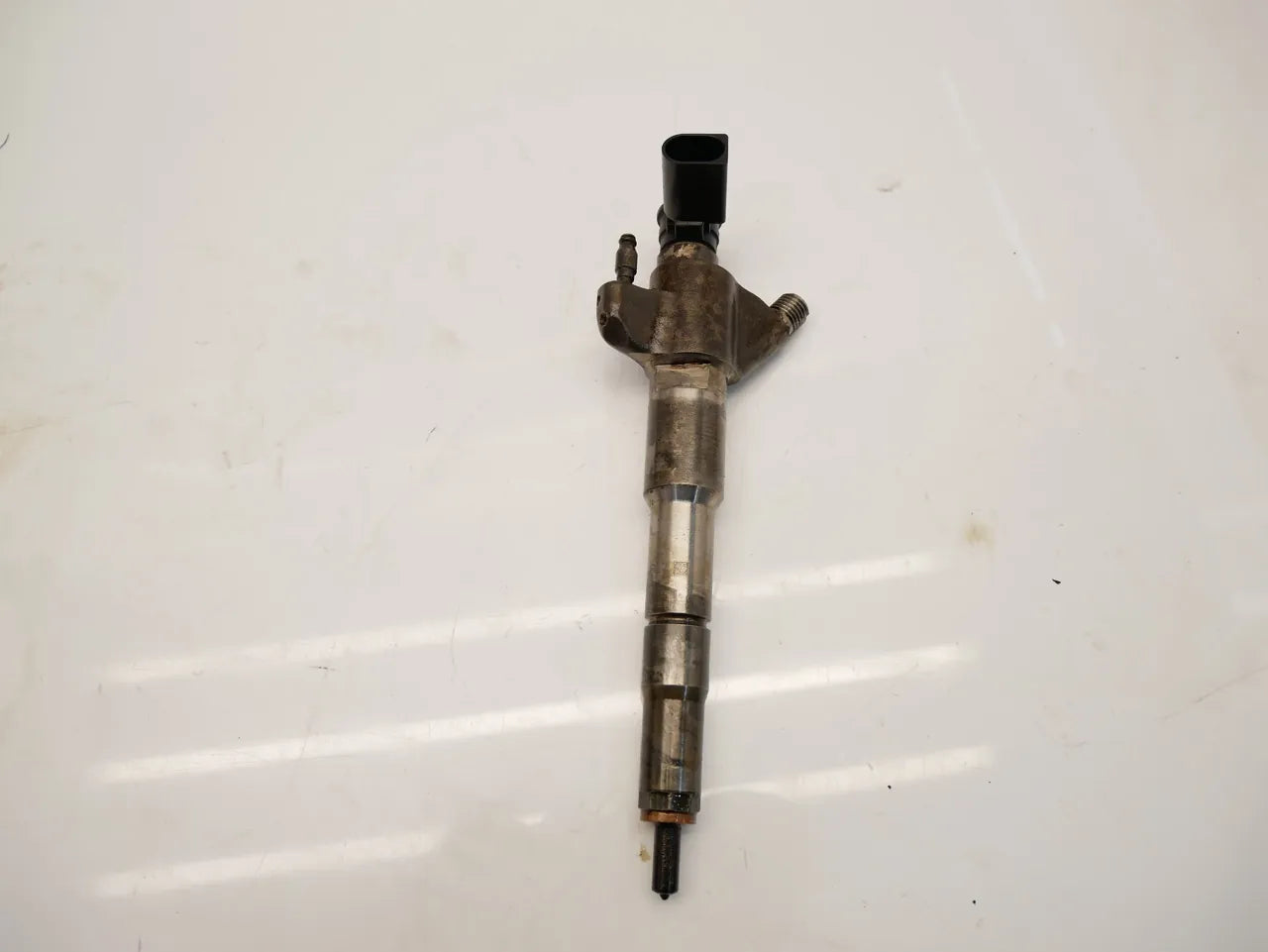 Inyector Nissan 2,3 dCi M9TE2E2 M9T YS23DDT 166009567R