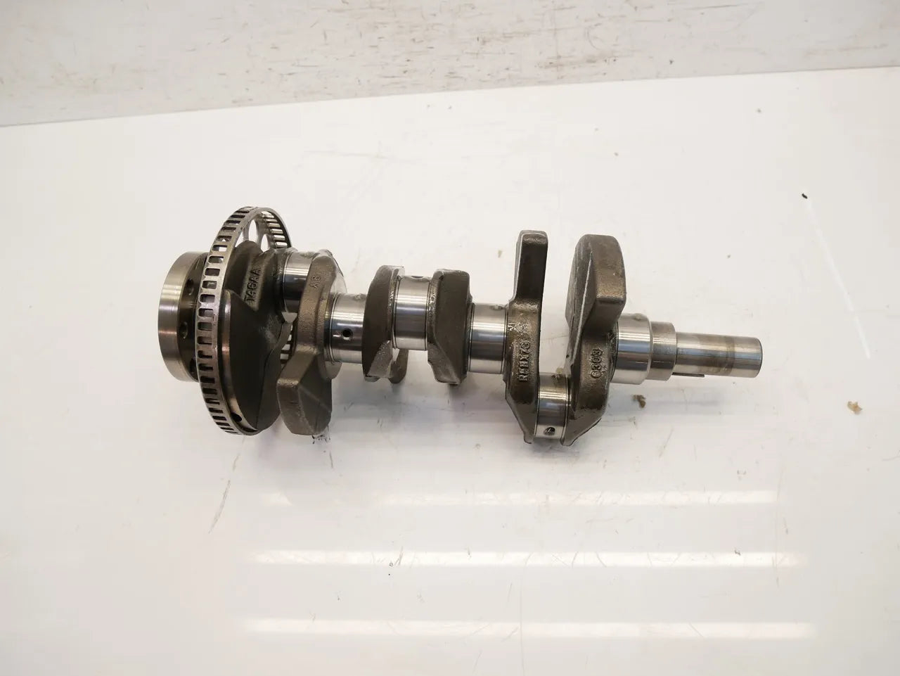 Cigüeñal Ford Focus Kuga 1.5 EcoBoost YZDA HX7G-6303-AB