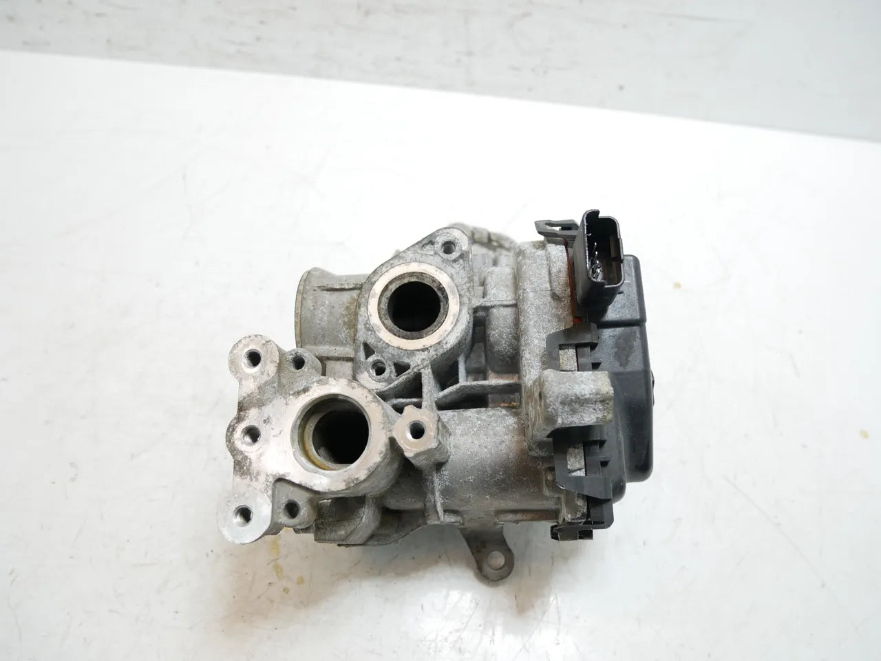 Válvula EGR Citroen Peugeot 208 1.6 HDI BHW BH02 9807369980