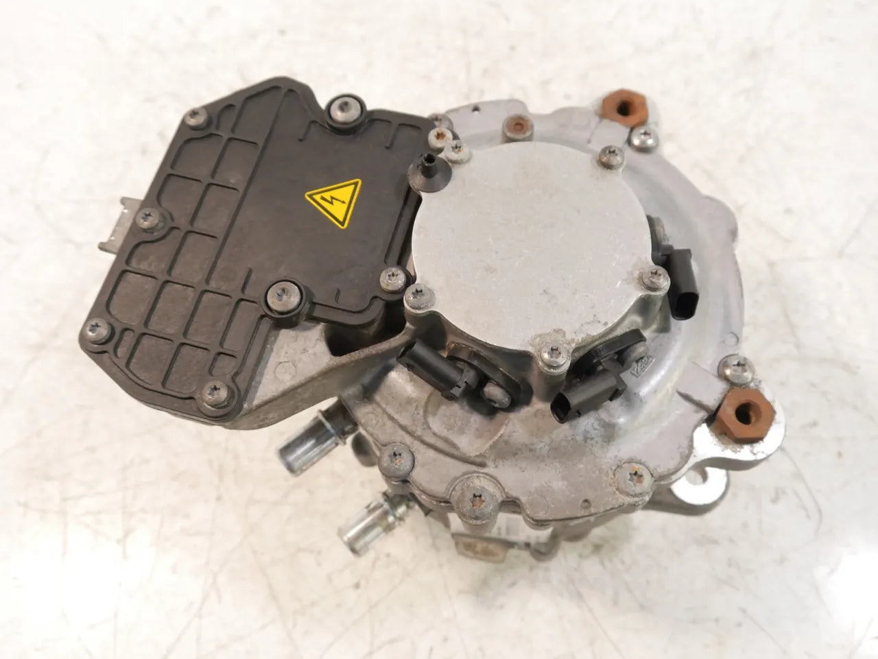 Alternador Volvo V60 V70 XC60 XC70 2.4 D4 AWD D5244T17 D52 30659150