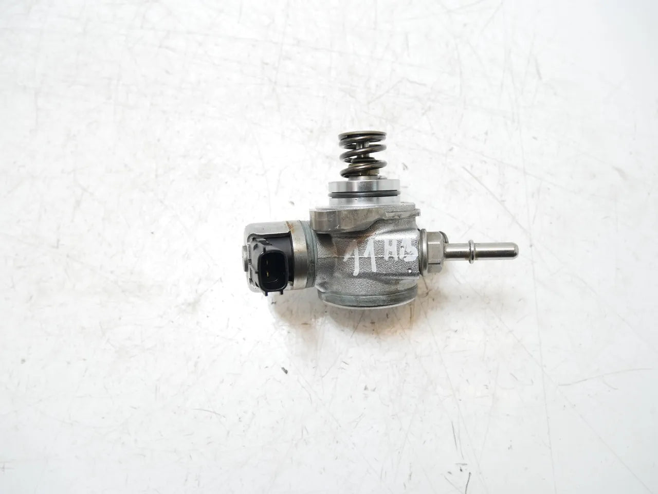 Bomba de combustible Nissan Juke Qashqai 1.2 DIG-T HRA2DDT HRA2 H5FT 166307214R
