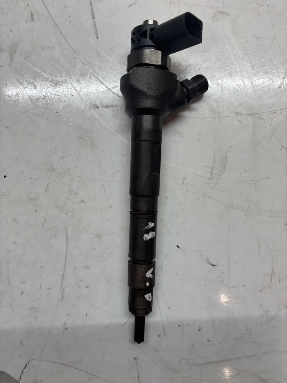 Inyector Audi Q5 Exeo 2.0 TDI CGLB CGL 03L130277Q