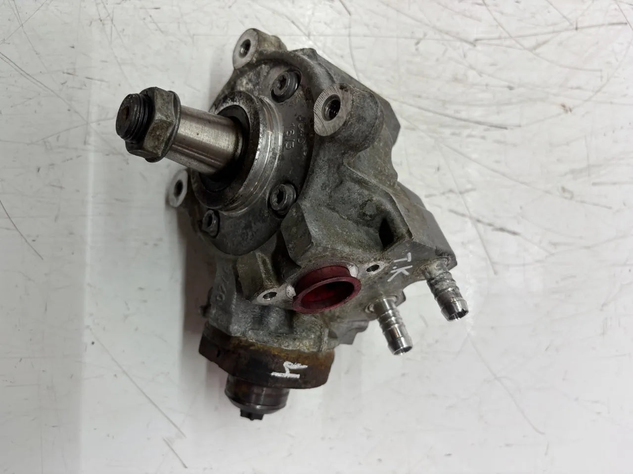 Bomba de alta presión Volkswagen Audi Seat Skoda A3 Golf 2.0 TDI CUNA CUN 04L130755E