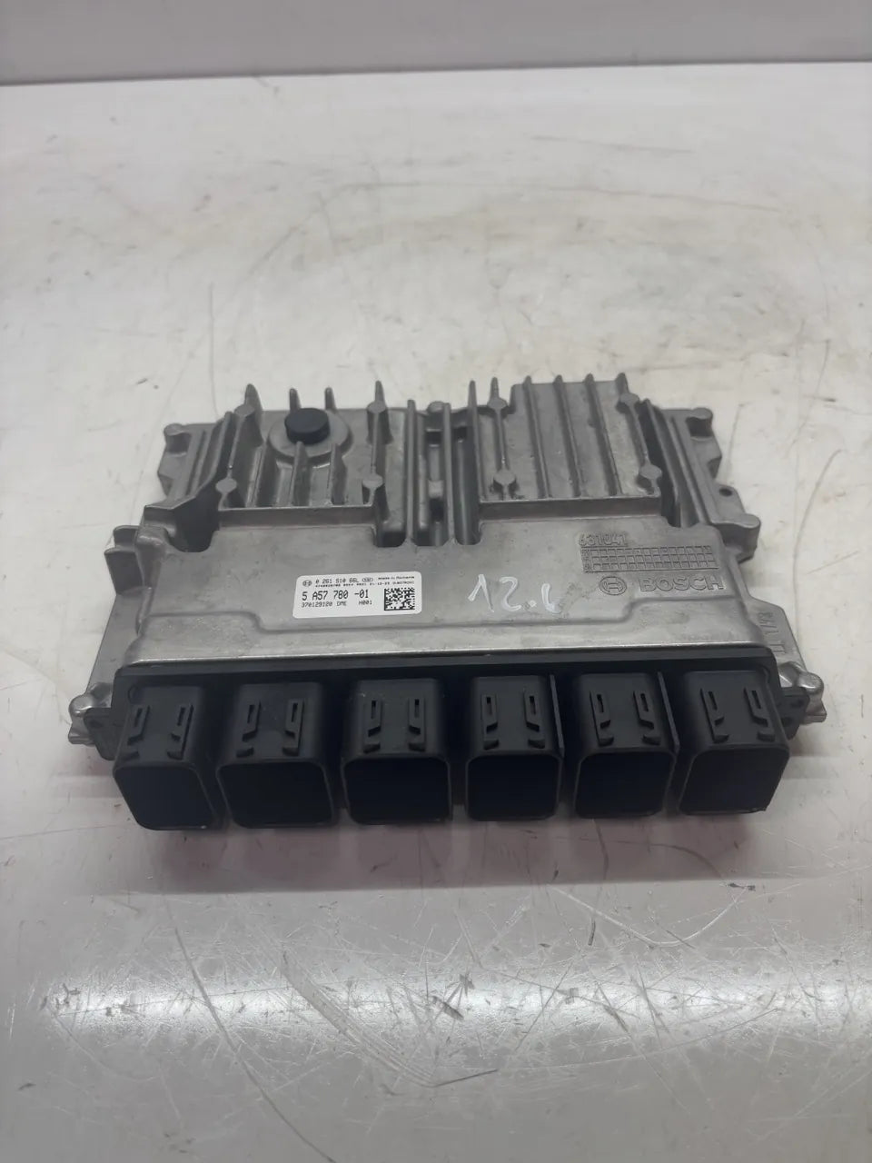 Unidad de control BMW Serie 2 F44 F45 1.5 218i B38A15A B38 5A57780