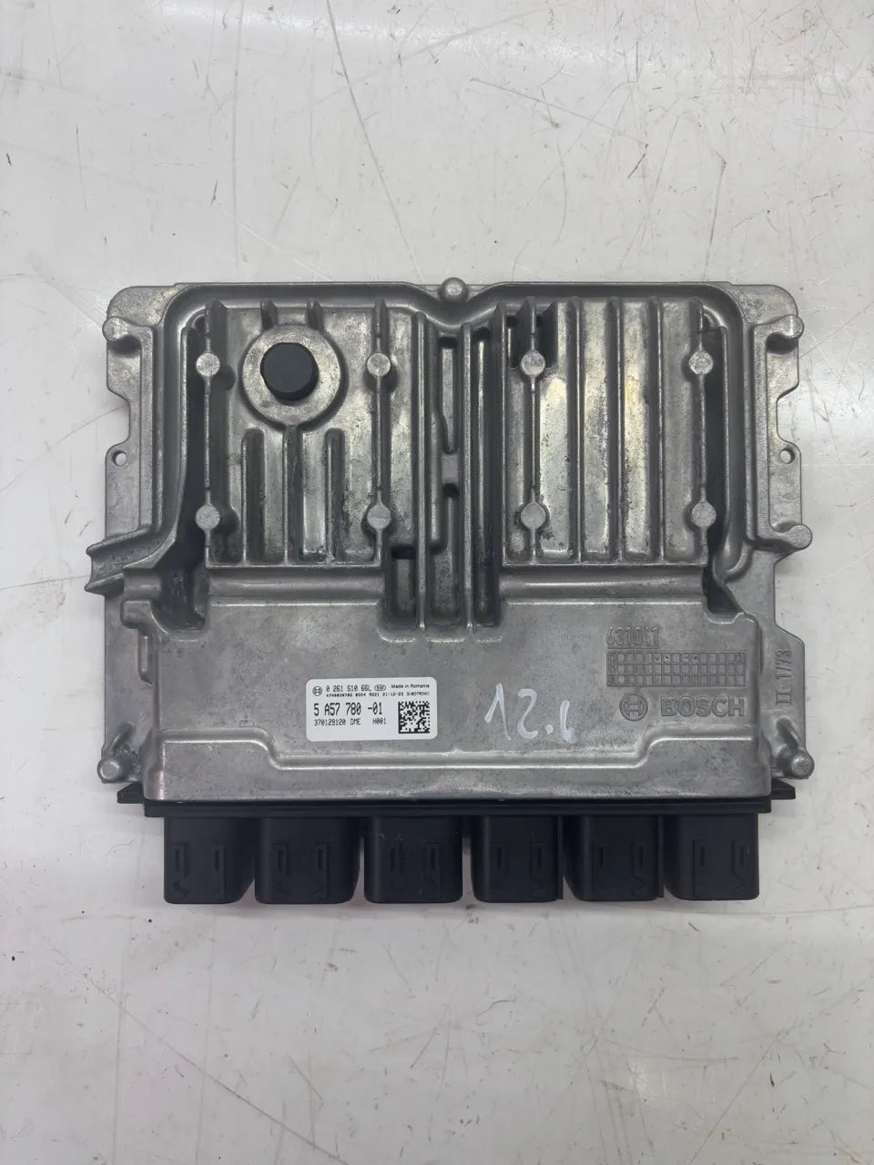 Unidad de control BMW Serie 2 F44 F45 1.5 218i B38A15A B38 5A57780