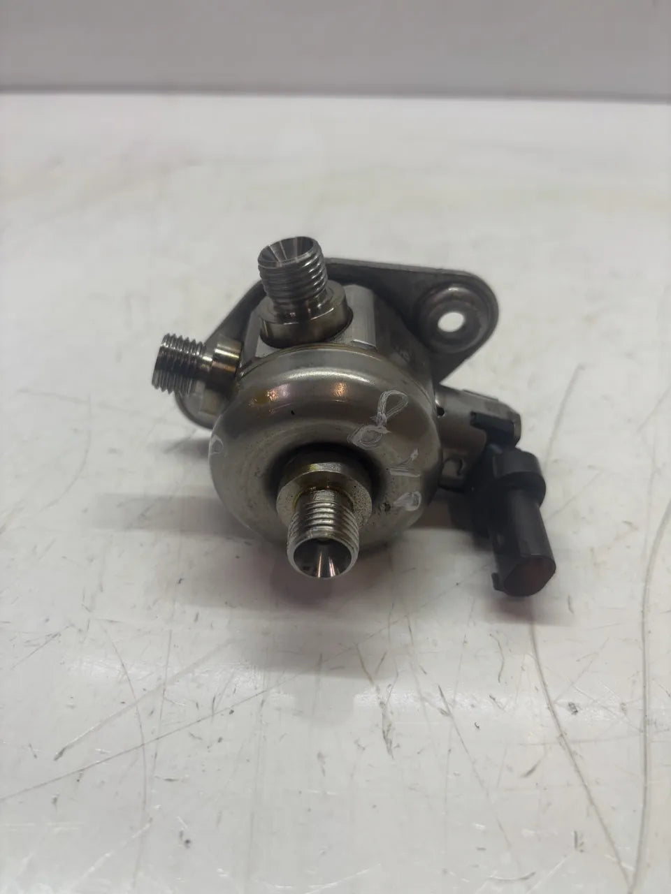 Bomba de combustible Alfa Romeo Giulia 2.9 gasolina 670053476 670052690