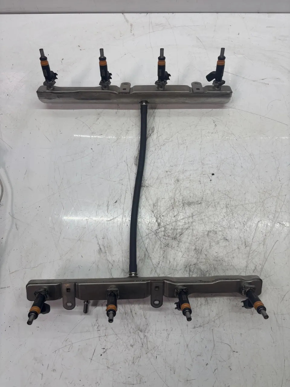 Rampa inyectora de combustible Dodge Ram 1500 5.7 V8 HEMI EZB 53013888AC