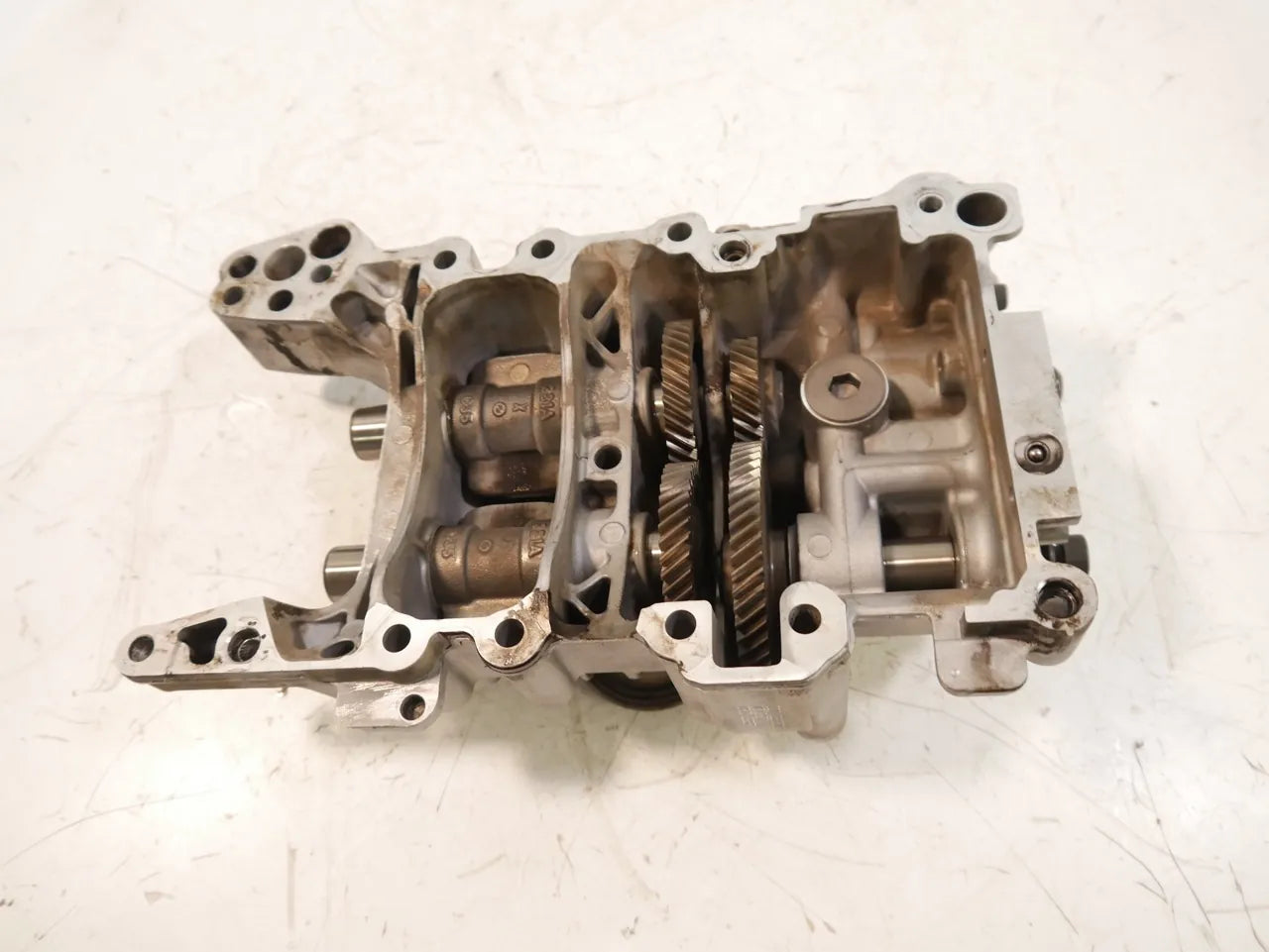Módulo de eje de compensación Audi Seat Volkswagen A3 Altea Passat 2.0 TFSI BWA 06B103535F