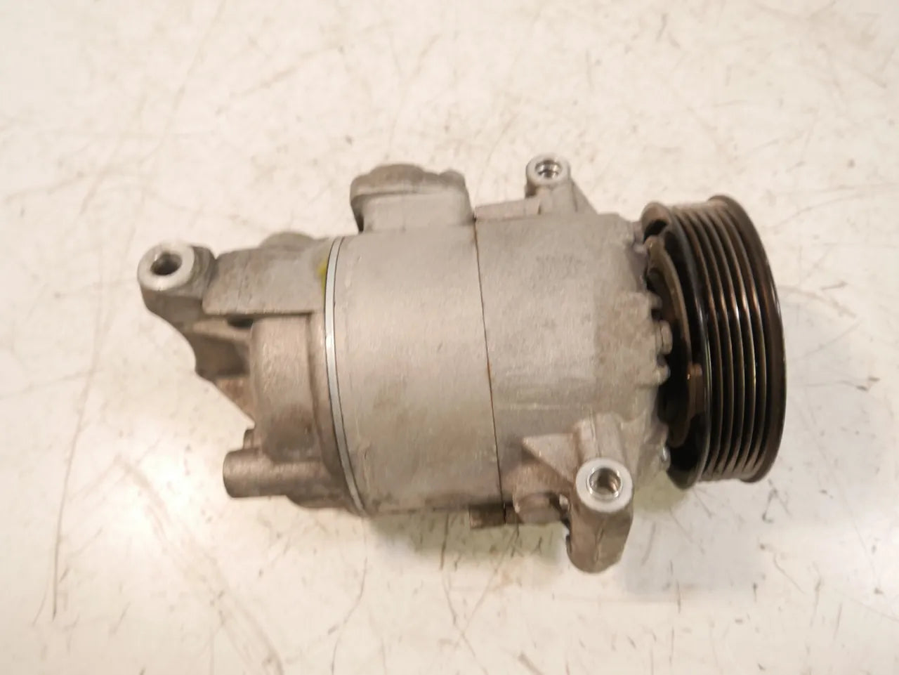 Compresor de aire acondicionado Seat Volkswagen Ibiza Polo 1.2 TDI CFWA CFW 5N0820803A