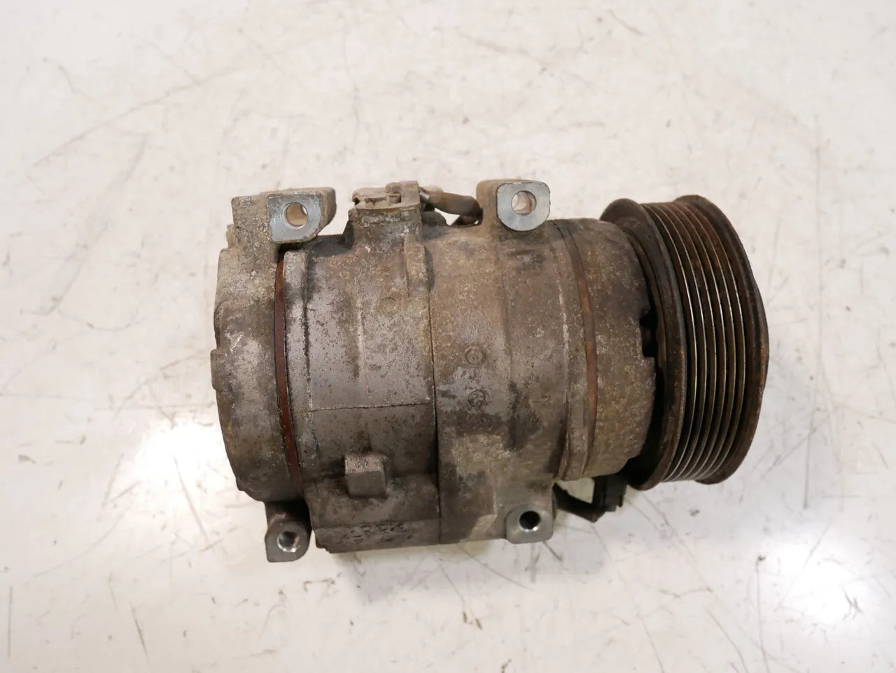 Compresor de aire acondicionado Toyota Landcriuser 3.0 D-4D 1KD-FTV 1KD 447260-6251