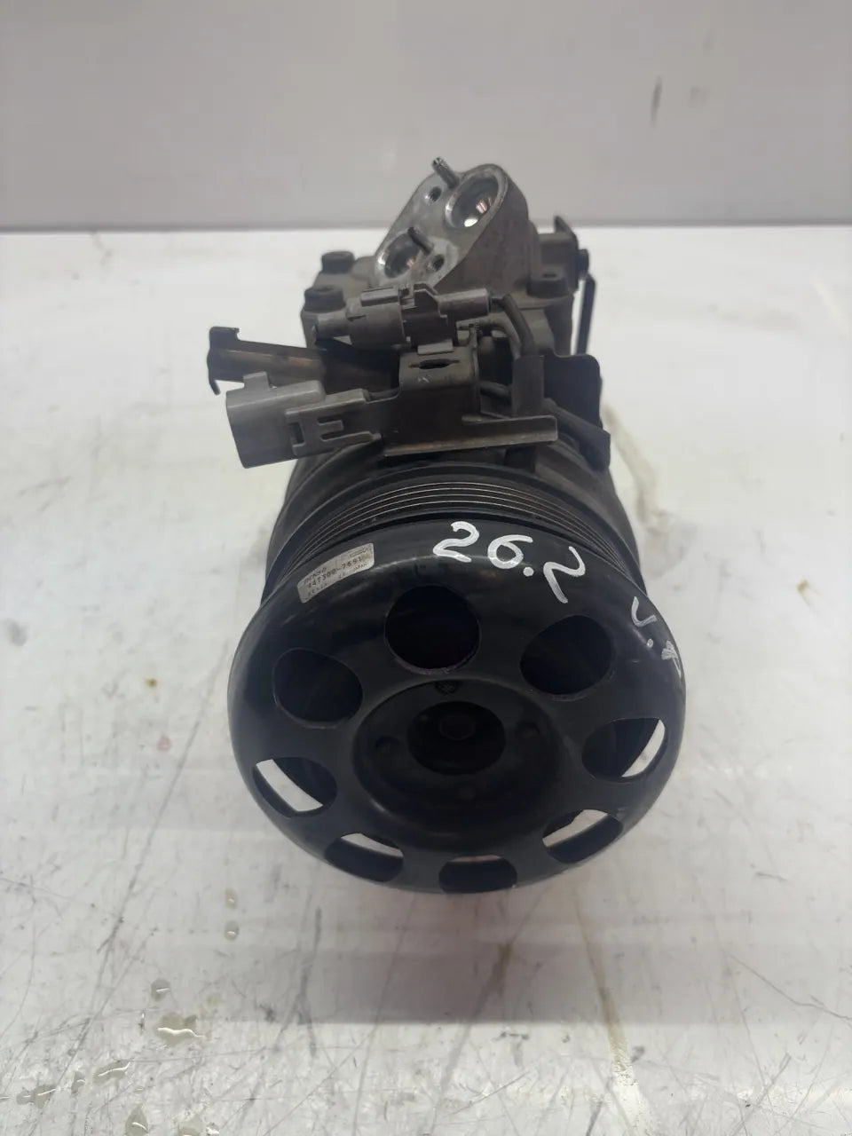 Compresor de aire acondicionado Toyota Land Cruiser 100 4.7 gasolina 2UZ-FE 447200-6543