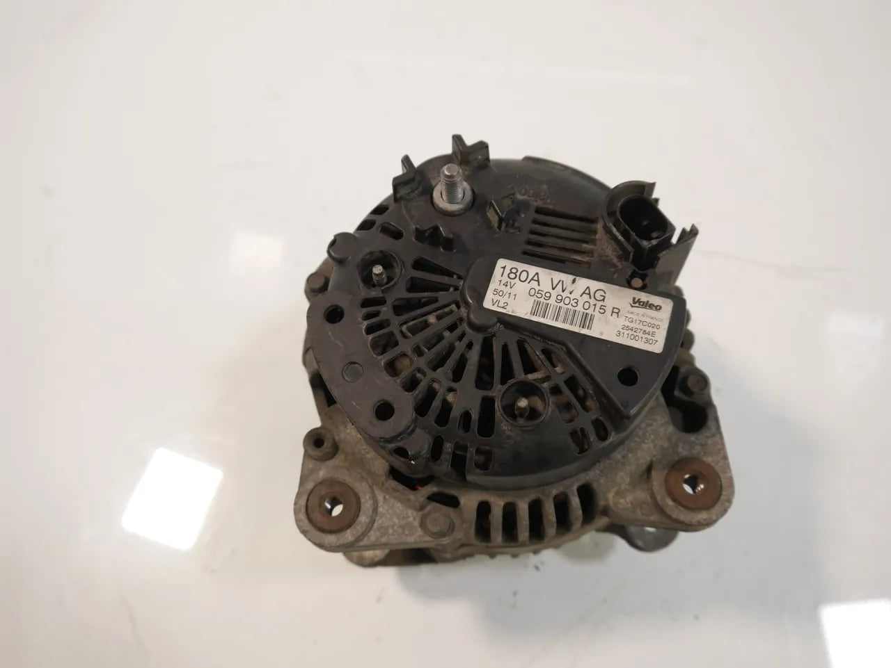 Alternador Audi Q7 3.0 TDI BUG 059903015R