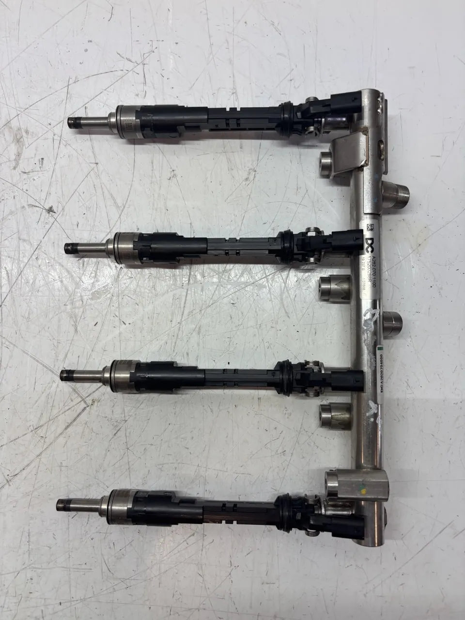 Barra de inyectores Nissan Qashqai III 1.3 DIG-T HR13DDT HR13 175200298R