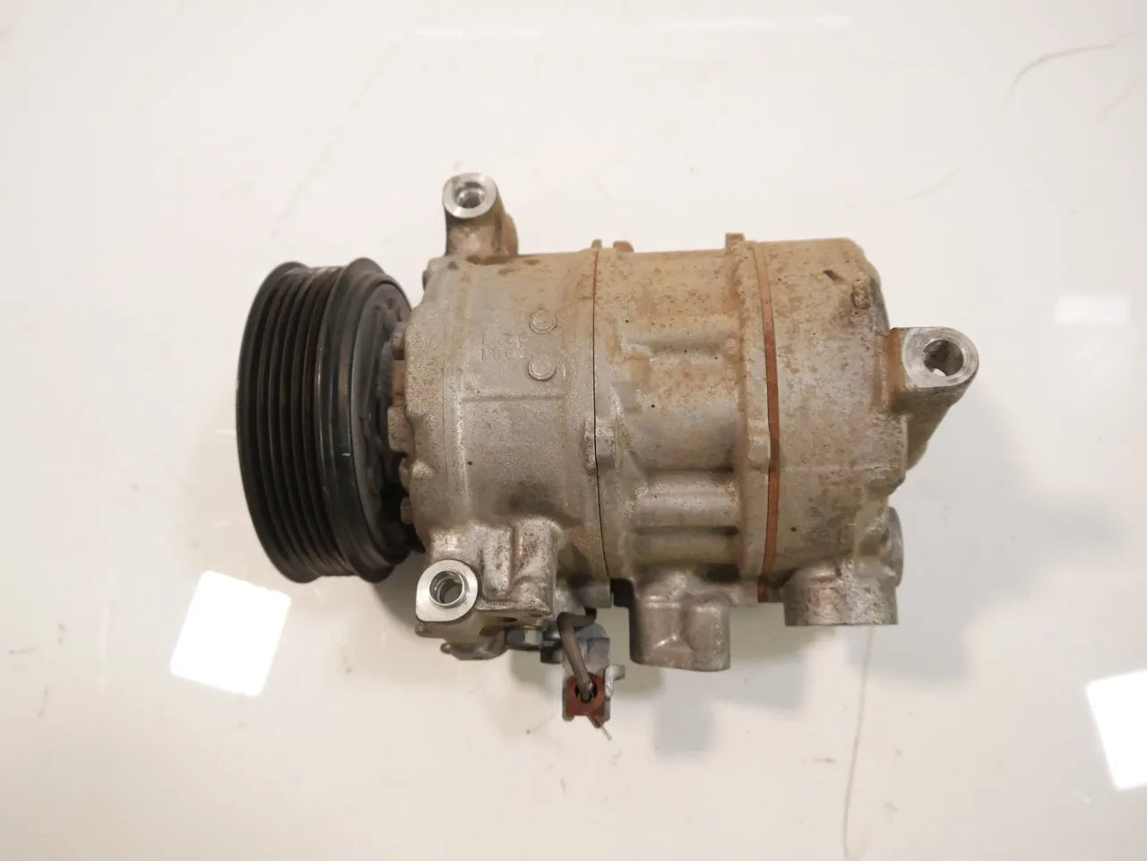 Compresor de aire acondicionado Audi A4 B8 A5 Q5 2.0 TDI CSUA CSU 8T0260805T