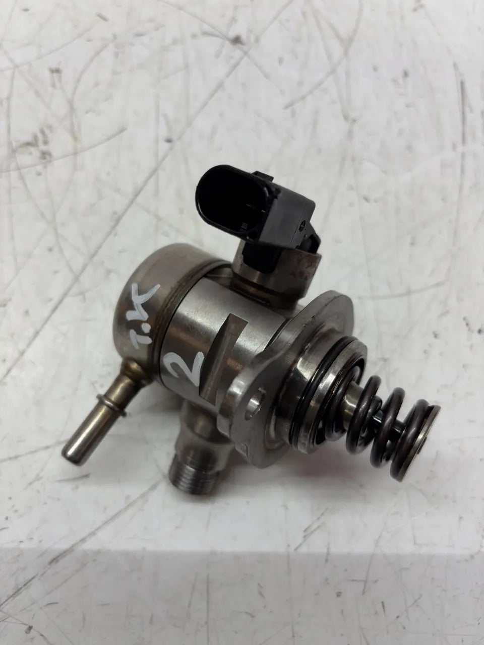 Bomba de combustible Volkswagen Skoda Seat Audi 1.5 TFSI TSI DPCA DPC 05E127027