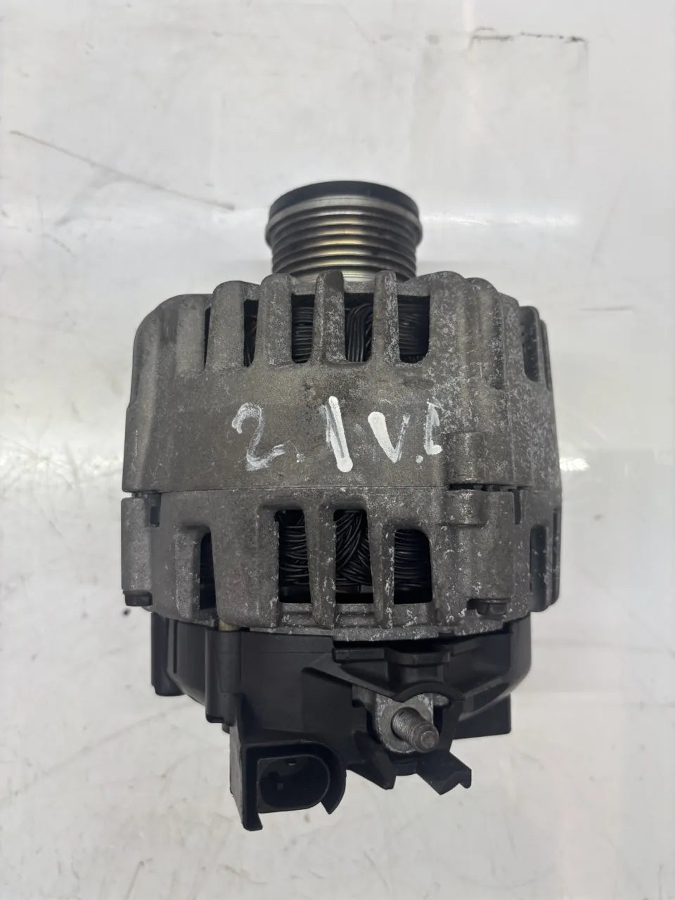 Alternador Ford Mondeo IV 2.0 TDCi UFBA D4204T AG9T-10300-BA