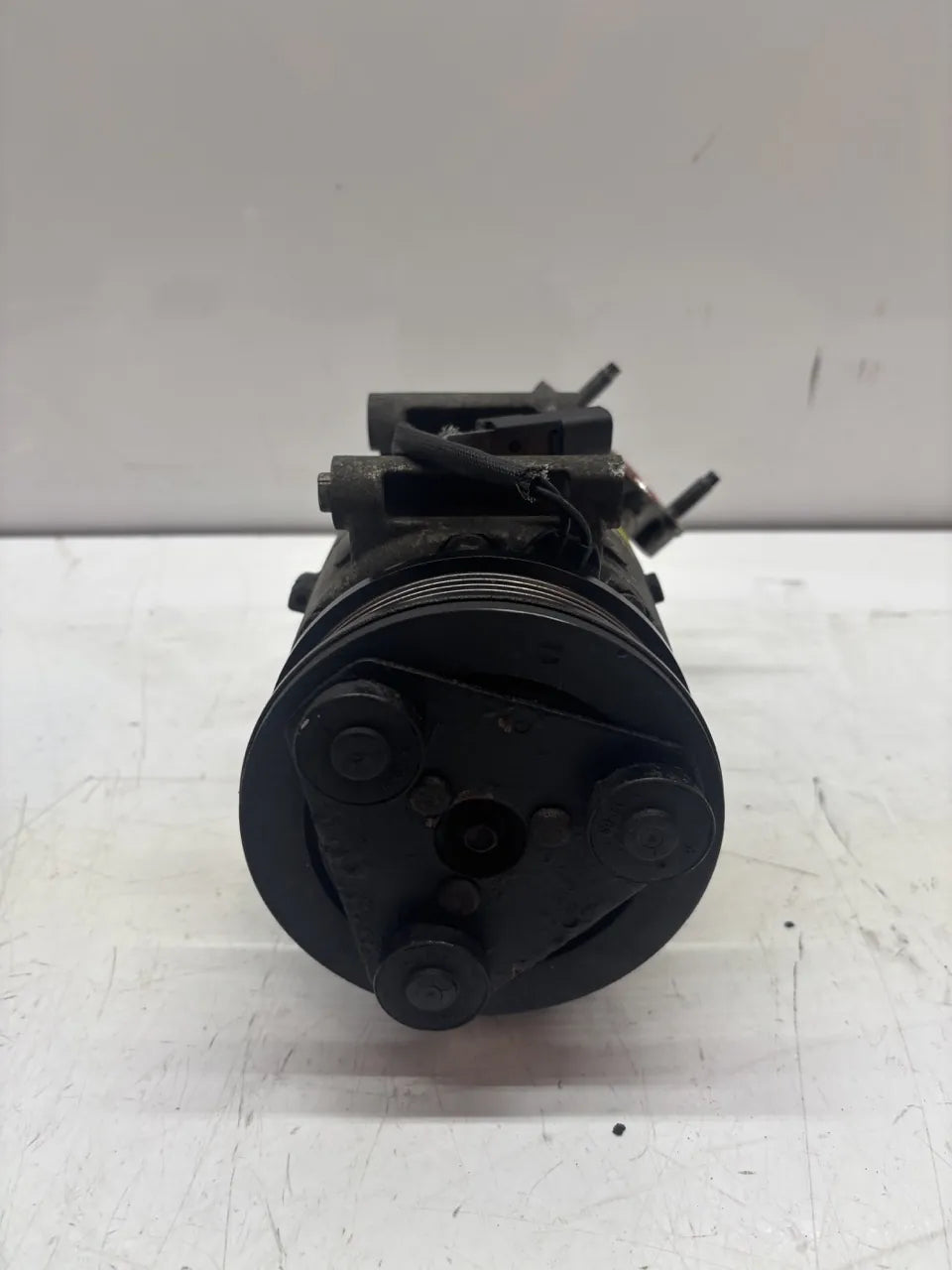 Compresor de aire acondicionado Ford Mondeo IV 2.0 TDCi UFBA D4204T AV6N-19D629-BC