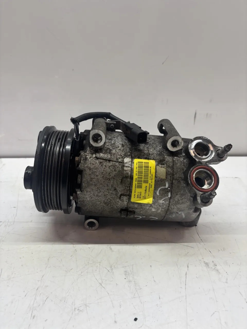 Compresor de aire acondicionado Ford Mondeo IV 2.0 TDCi UFBA D4204T AV6N-19D629-BC