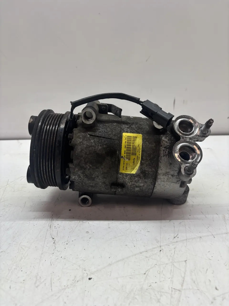 Compresor de aire acondicionado Ford Galaxy II 2.0 TDCi TXWA AV61-19D629-DC
