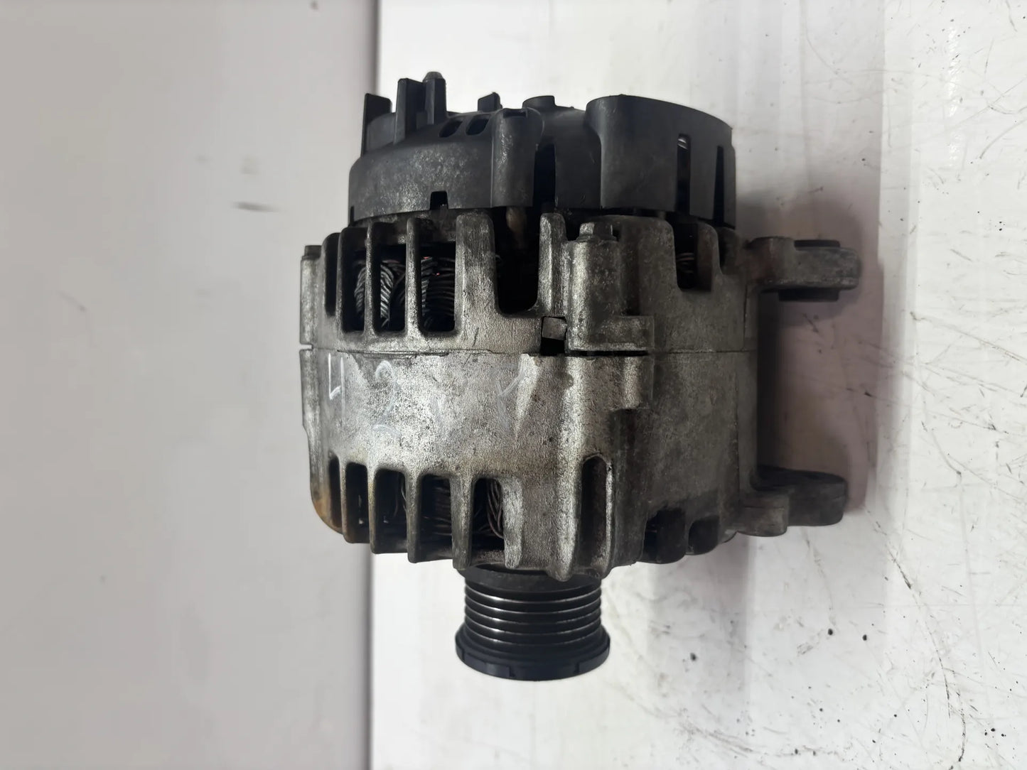 Alternador Audi Seat Skoda Volkswagen A3 Golf VII 1.6 TDI CLHA CLH 03L903023L