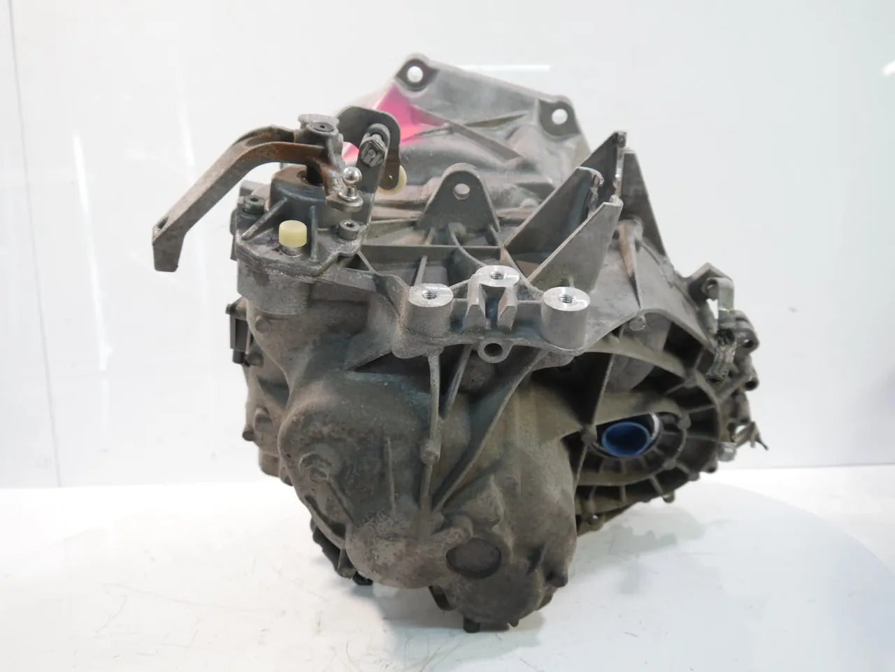 Caja de cambios manual BMW Serie 1 1.5 118i B38A15A B38 GS6-58BG 6 velocidades 23008689381