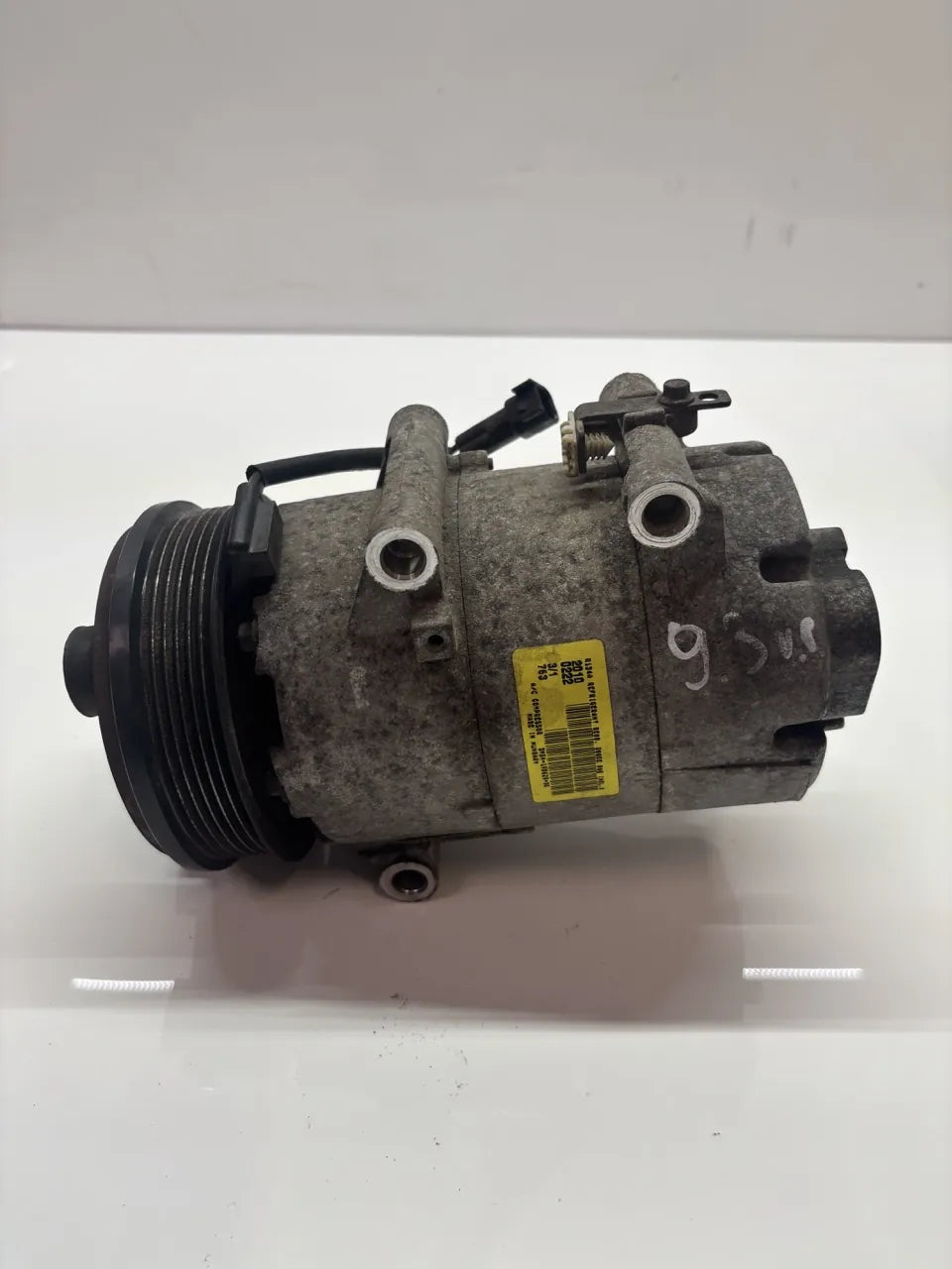 Compresor de aire acondicionado Ford Kuga I 2.0 TDCi UKDA D4204T 3M5H-19D629-DK