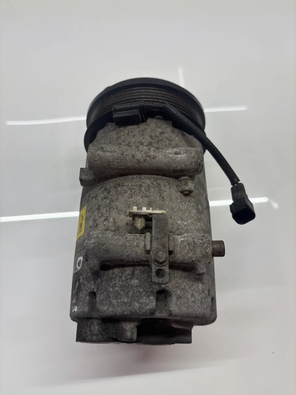 Compresor de aire acondicionado Ford Kuga I 2.0 TDCi UKDA D4204T 3M5H-19D629-DK