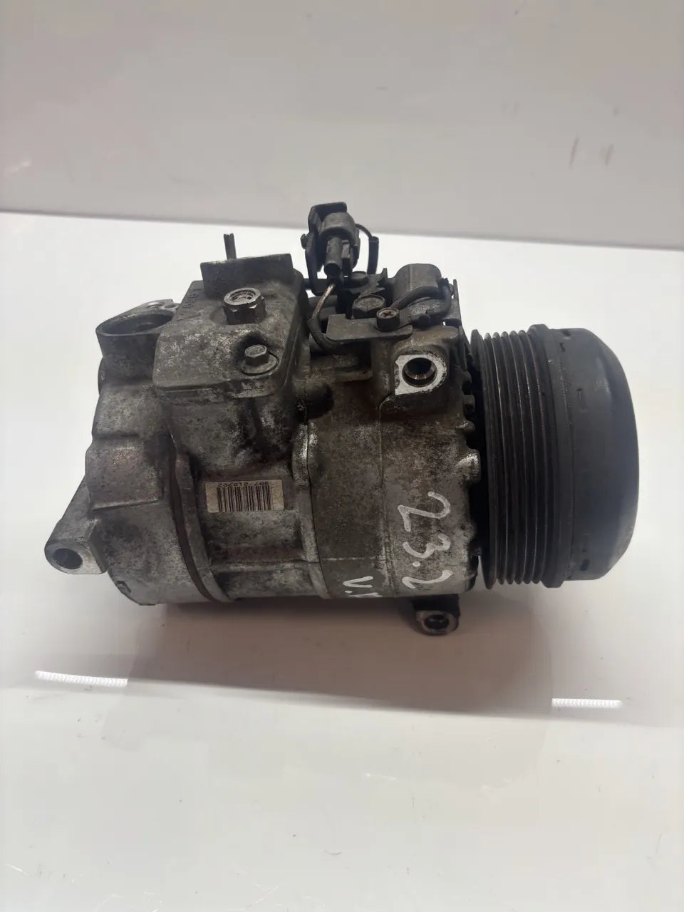 Compresor de aire acondicionado Mercedes-Benz Clase E 2.2 CDI OM651.924 651.924 A0008302600