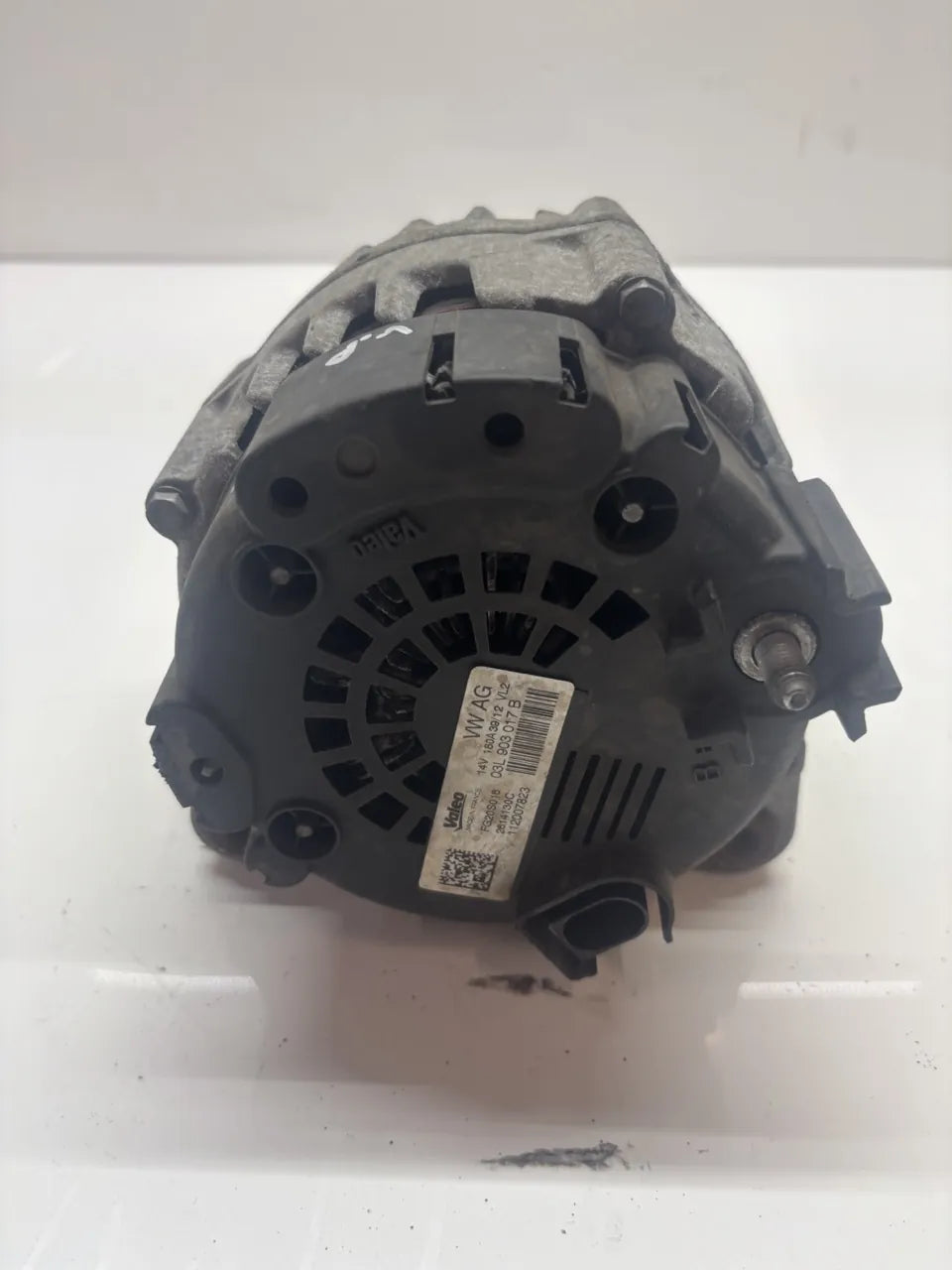 Alternador Audi A4 B8 A5 A6 C7 Q5 2.0 TDI CGLC CGL 03L903017B