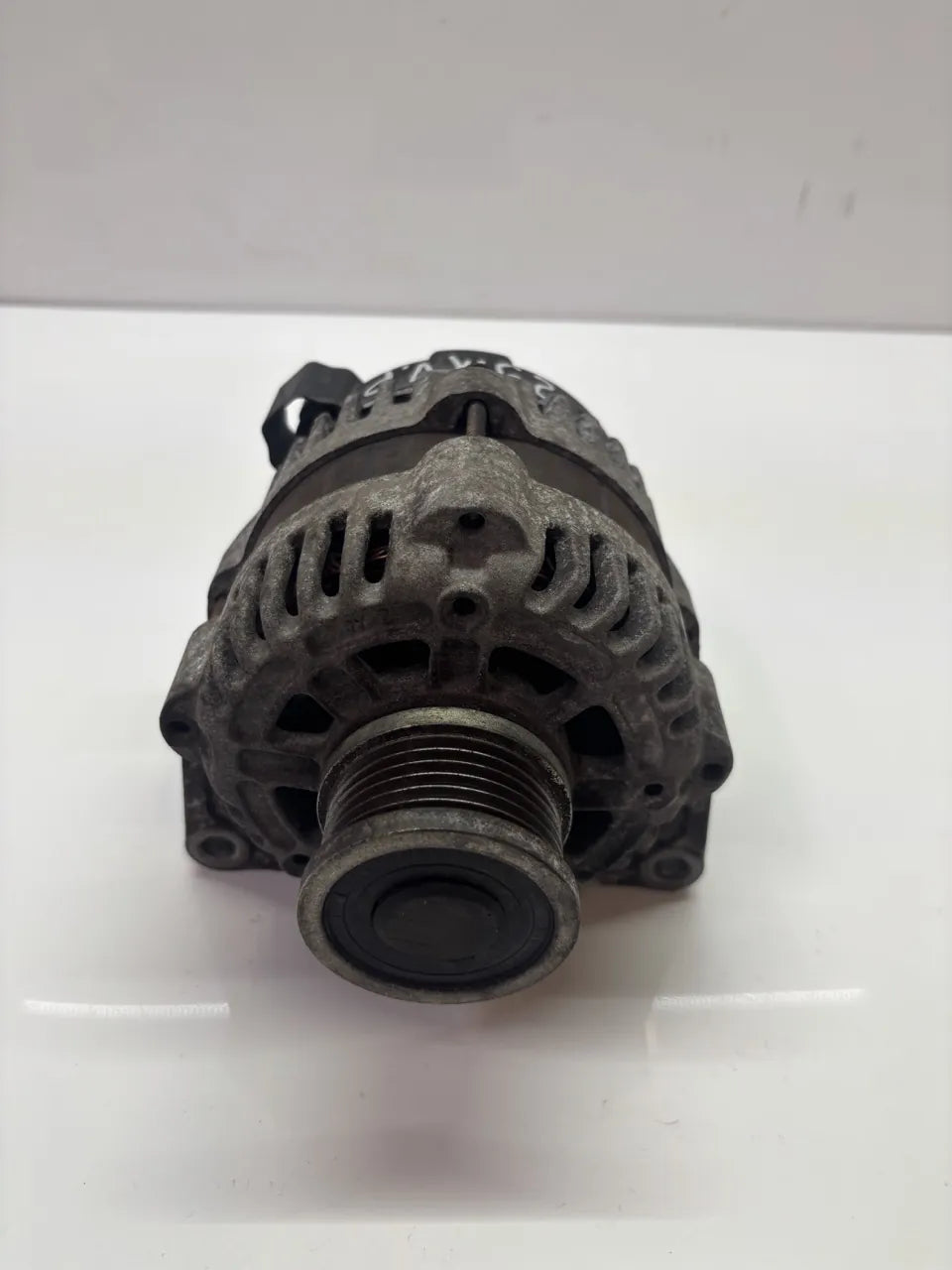 Alternador Opel Insignia A 1.8 gasolina A18XER 2H0 13595628