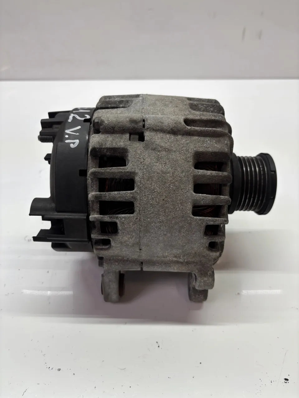 Alternador Audi Seat Volkswagen A3 Leon Golf VII 2.0 TDI CRBC CRB 03L903023L