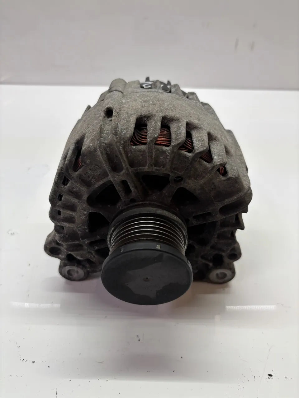 Alternador Audi Seat Volkswagen A3 Leon Golf VII 2.0 TDI CRBC CRB 03L903023L