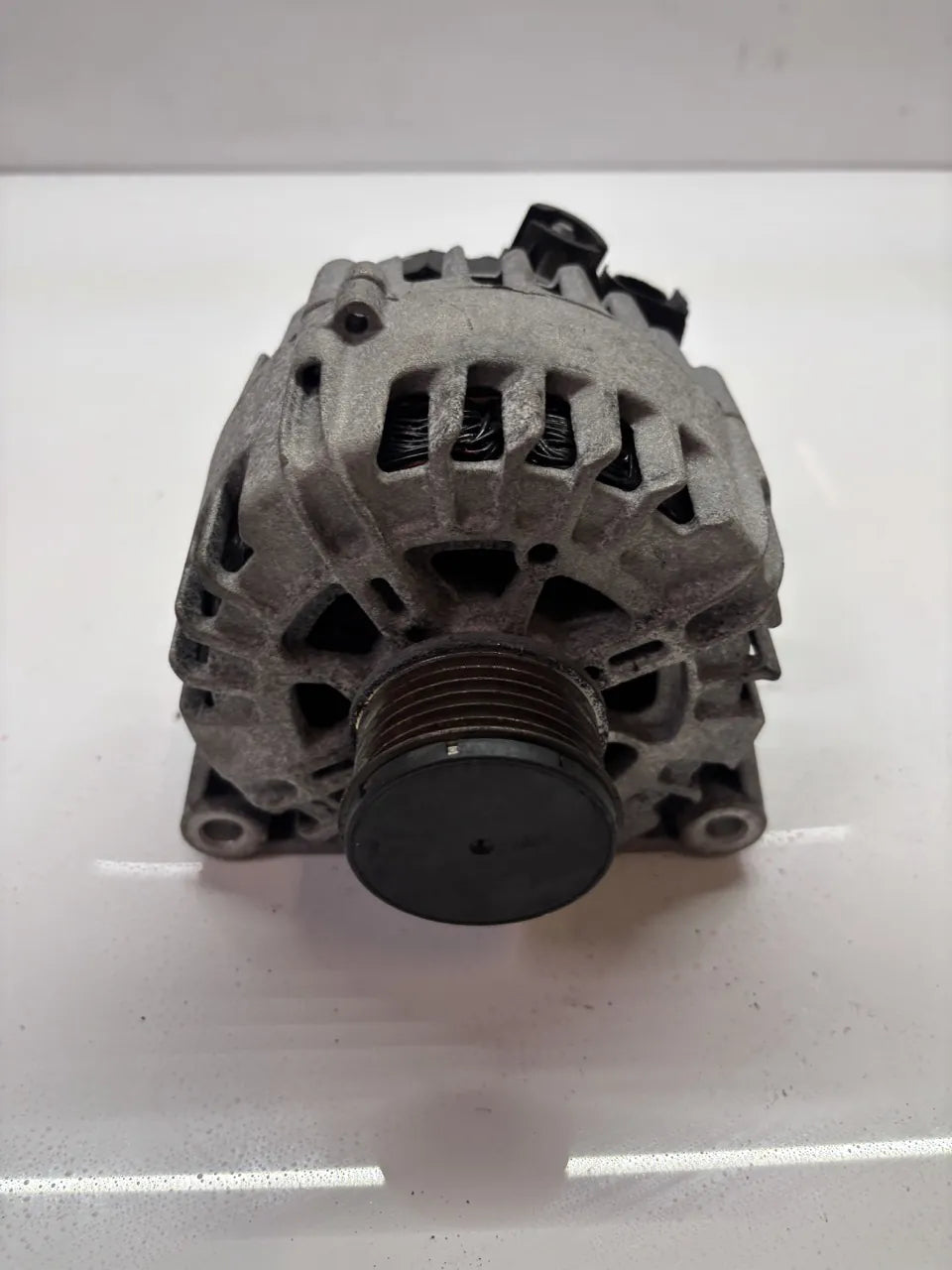 Alternador Volvo V60 I 1.6 DRIVe D4162T 36002929