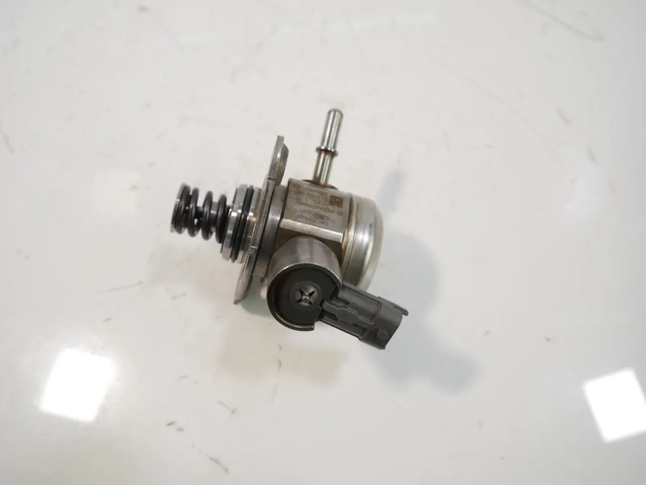 Bomba de combustible Ford Fiesta B-Max 1.0 EcoBoost SFJA CM5G-9D376-GA