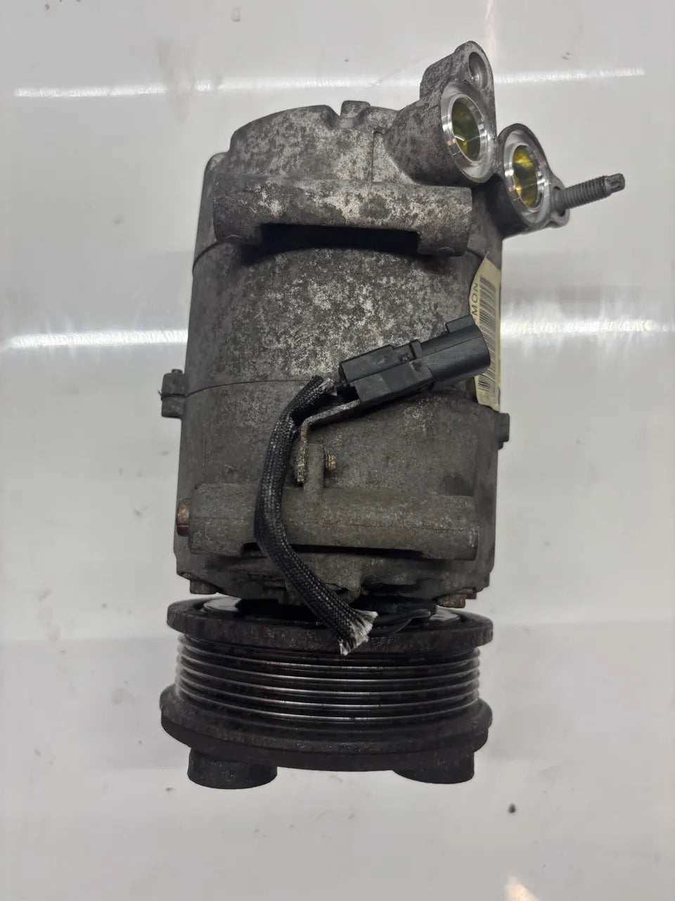 Compresor de aire acondicionado Ford Mondeo IV 2.0 TDCi UFBA AV61-19D629-DC