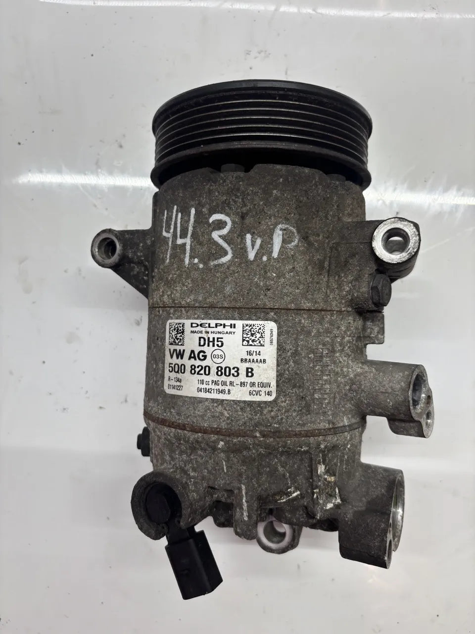 Compresor de aire acondicionado Audi Seat Skoda Volkswagen A3 Golf VII 1.6 TDI CLHA CLH 5Q0820803B