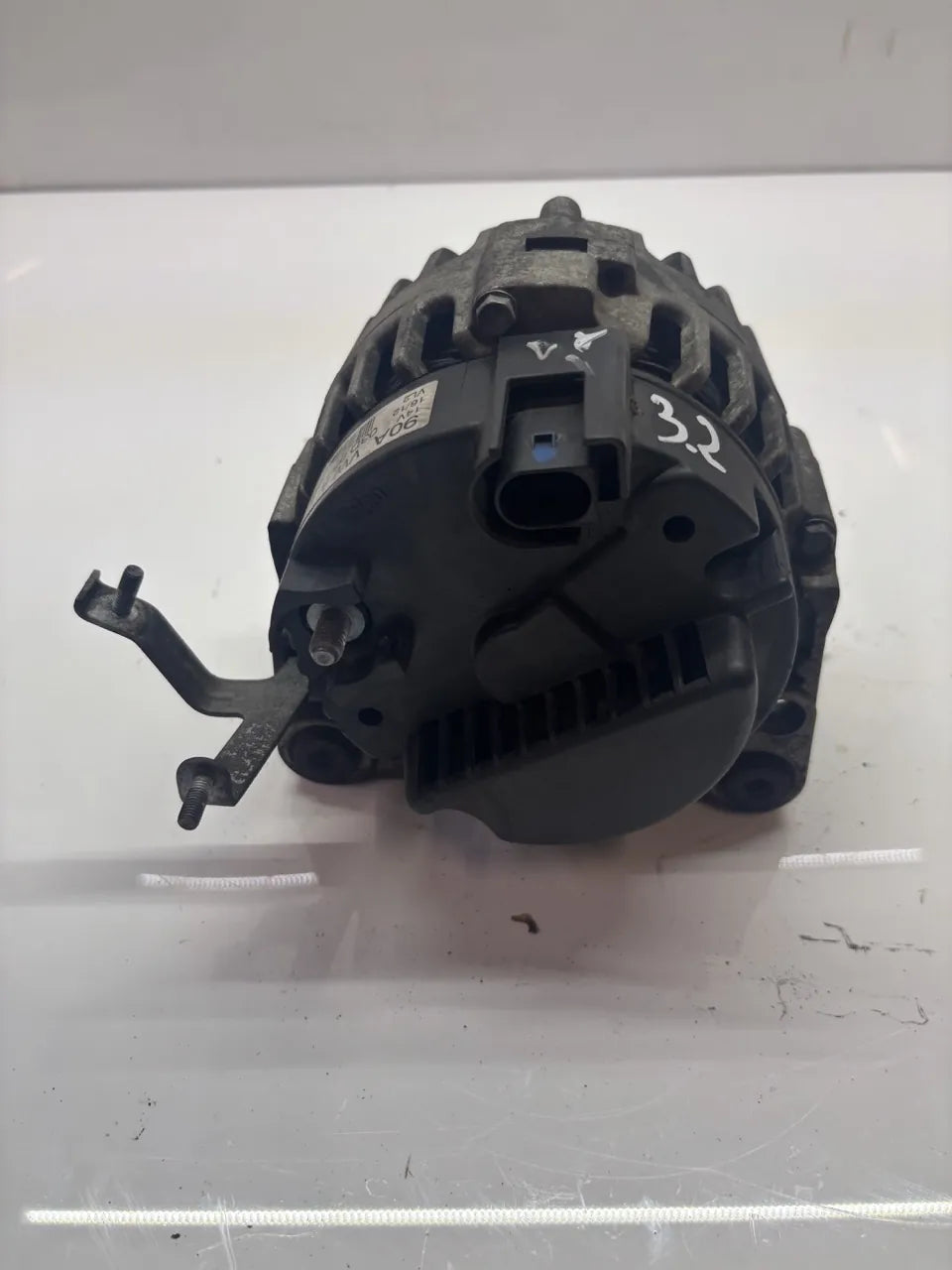 Alternador Seat Skoda Volkswagen Ibiza Fabia Polo 1.2 gasolina CGPB CGP 03D903025J