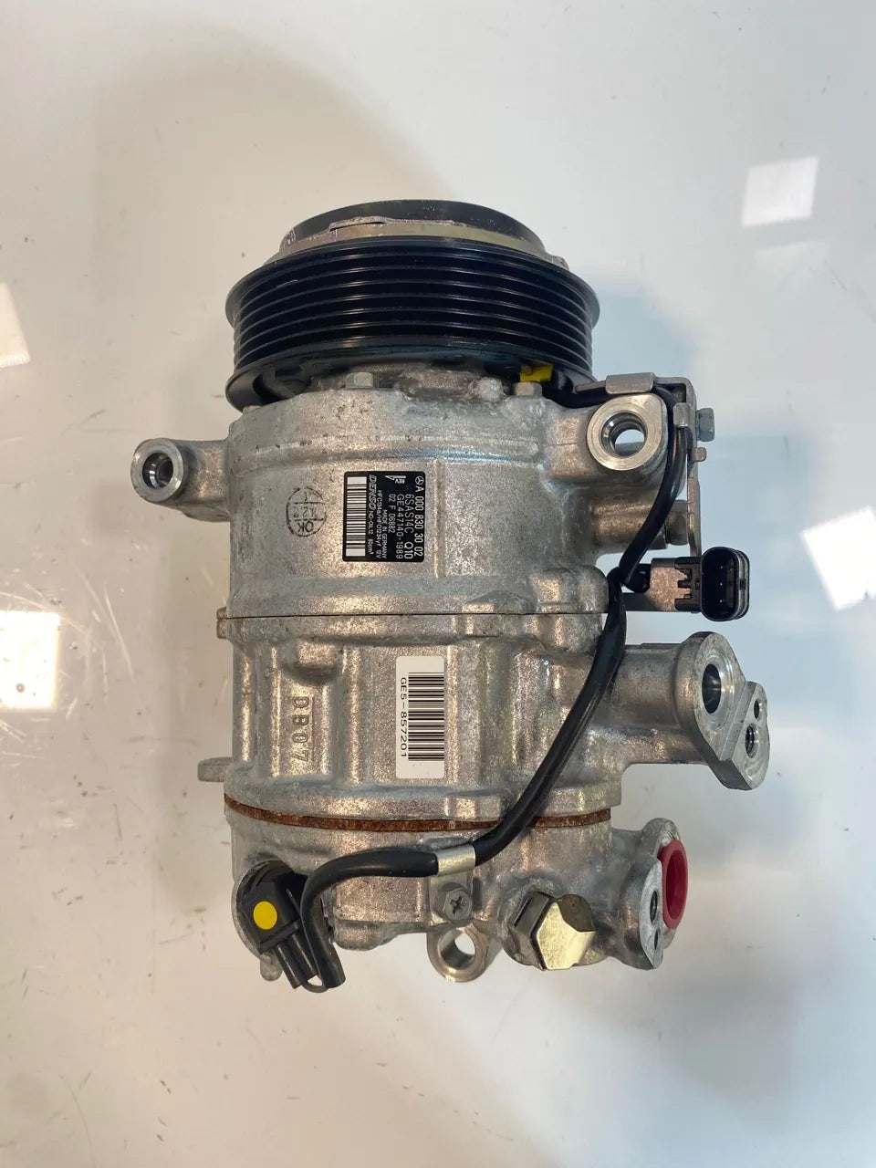 Compresor de aire acondicionado Mercedes-Benz 2.0 C200 C300 M264.920 M264 264.920 A0008303002