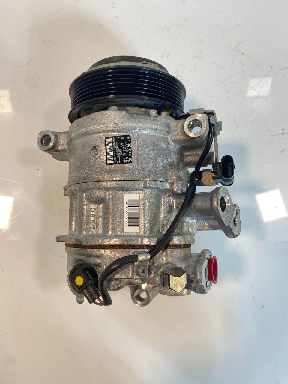 Compresor de aire acondicionado Mercedes-Benz CLS 2.0 gasolina M264.920 M264 A0008303002
