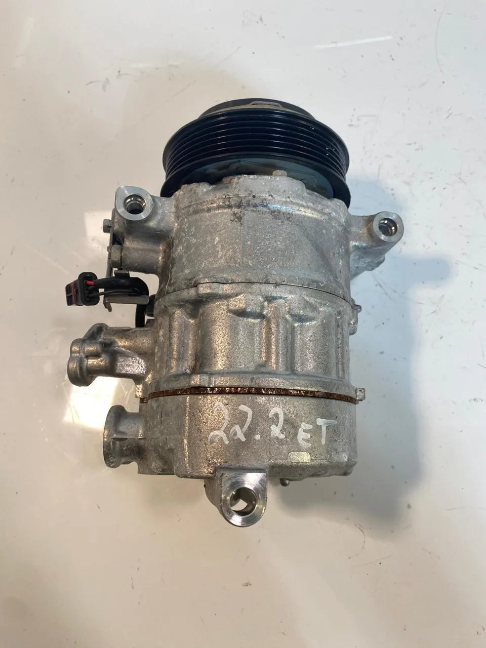 Compresor de aire acondicionado Mercedes-Benz Clase E 2.0 M264.920 264.920 M264 A0008303002