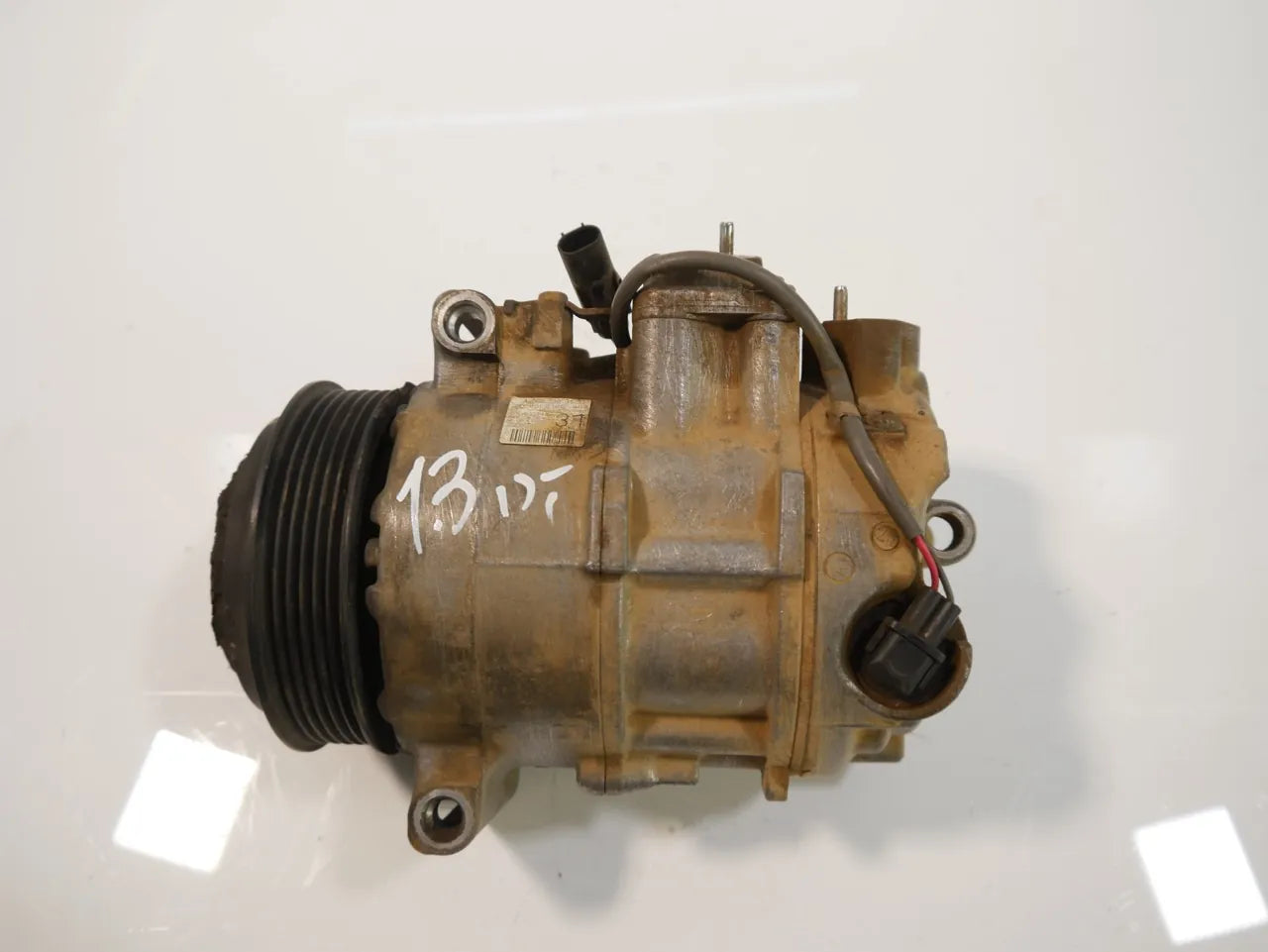 Compresor de aire acondicionado Mercedes-Benz Clase C 6.2 V8 AMG M156.985 156.985 A0022303111