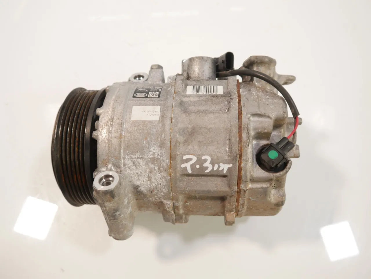 Compresor de aire acondicionado Land Rover Defender 3.0 DT306 AJ20D6 M8A2-19D629-CA