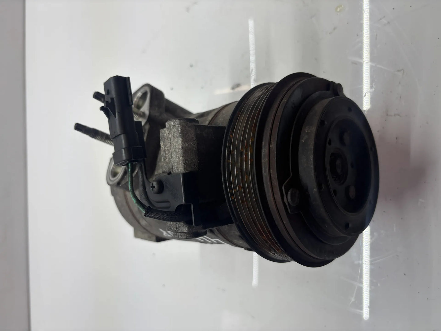 Compresor de aire acondicionado Dodge Nitro 2.8 CRD ENS 55111401AC