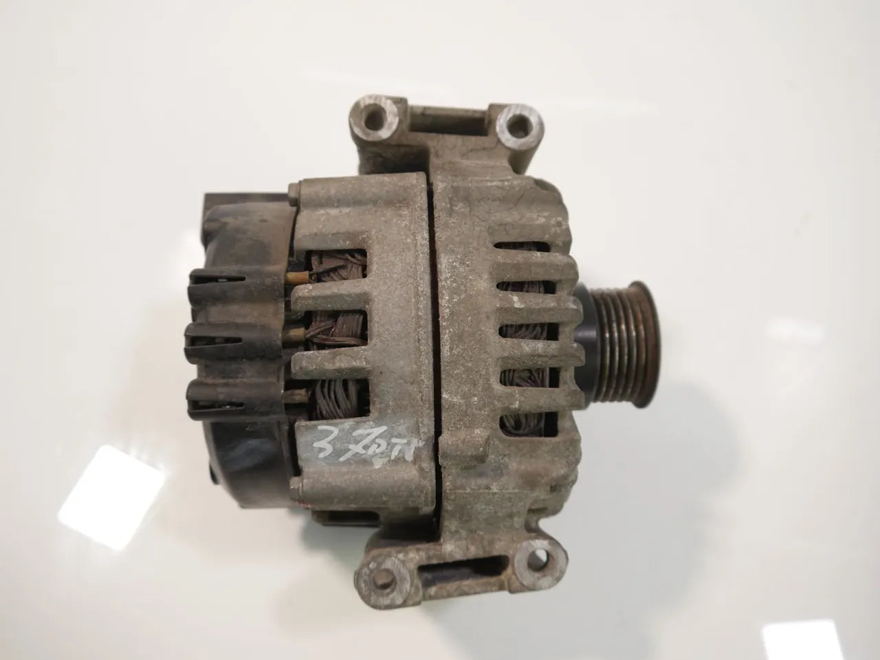 Alternador Mercedes-Benz Clase V 2.2 CDI OM651.950 651.950 OM651 A0009067702