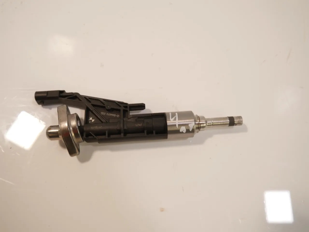 Inyector MINI F55 1.2 B38A12A B38 7639990 0261500484