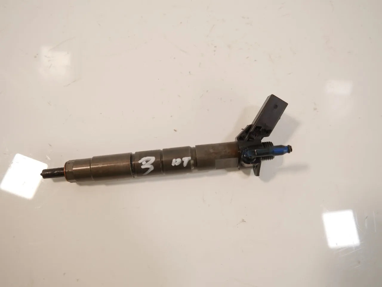 Inyector boquilla de inyección Mercedes-Benz A200d 2.0 654.920 OM654.920 A6540700187